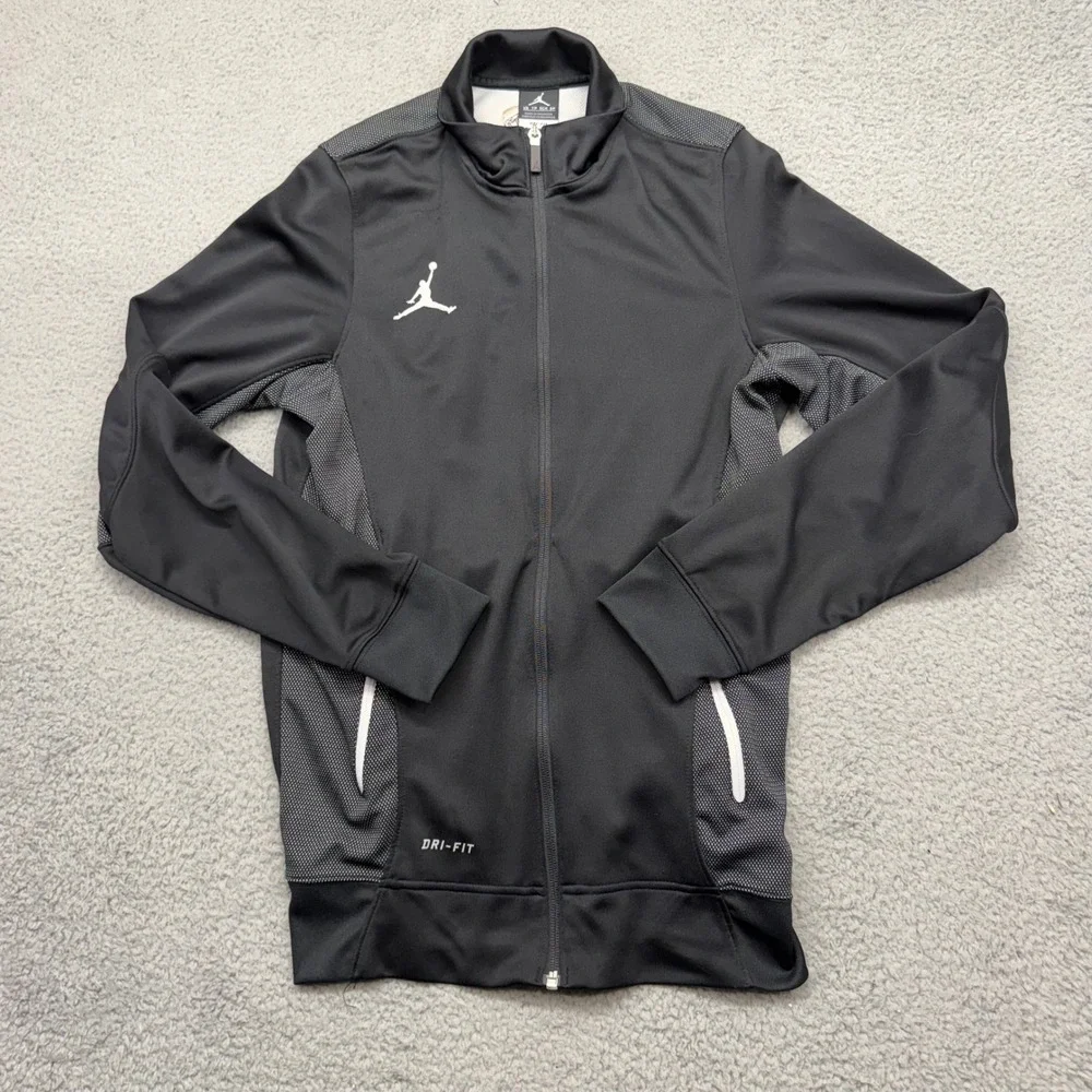 Nike Air Jordan 696736-010 Mens XS Dri-FIT CLT Hornets Buzz City Track Jacket